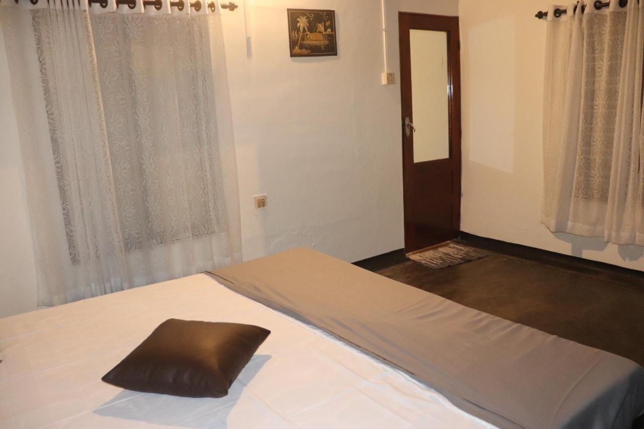 Piggy Hostel Варкала Екстериор снимка