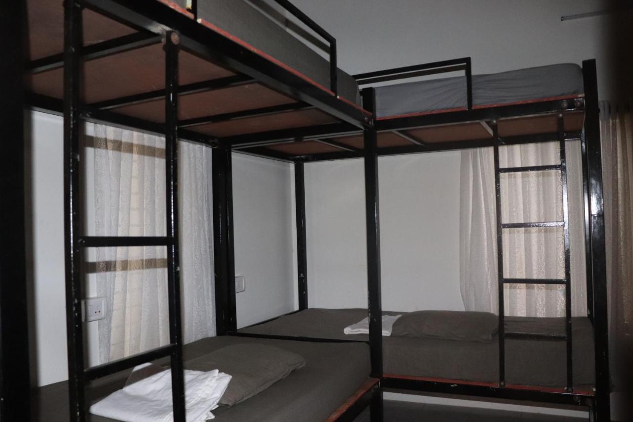 Piggy Hostel Варкала Екстериор снимка